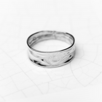 Bague en or froissée Or jaune ou Or blanc 9 carats