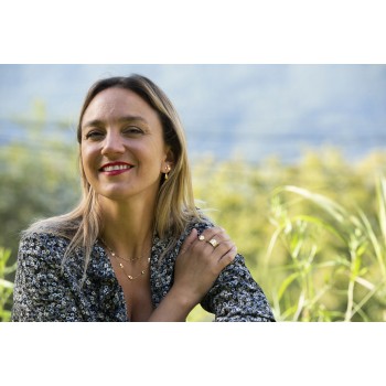 Boucle femme goutte froissée.