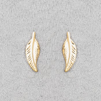 Boucle d'oreille femme plume en or 18 carats.