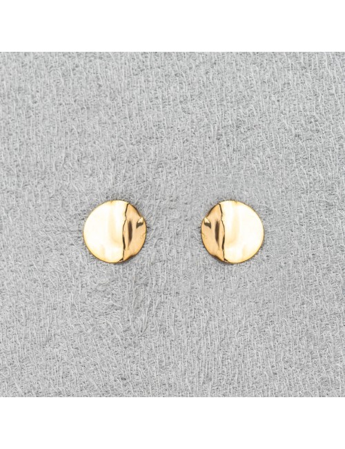 Boucle d'oreille femme petit rond froissé en or 18 carats.