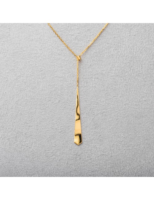 Collier femme cravate en or 18 carats.