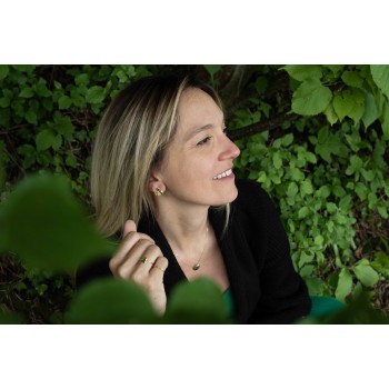 Boucle d'oreille femme double demi rond froissé en or 18 carats.