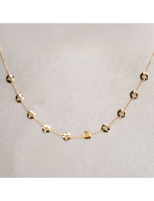 Collier femme ronds froissés et ajourés en or 9 carats.