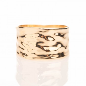 Bague femme en or froissé 11 mm en or 18 carats.
